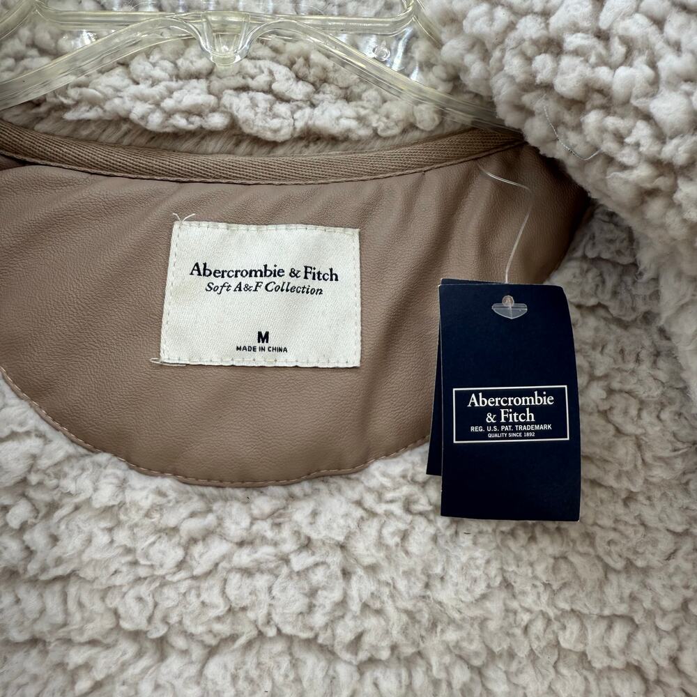 Abercrombie & Fitch Sherpa Vest Women's M Soft A&F Collection Tan Beige Cozy NWT - Picture 8 of 12
